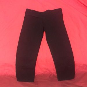 Fabletics crop yoga pants